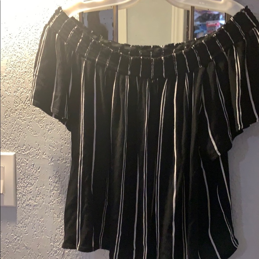 Flowing top black and white off the shoulder